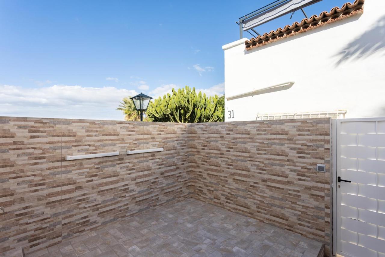 Ohana Townhouse Arona  Kültér fotó